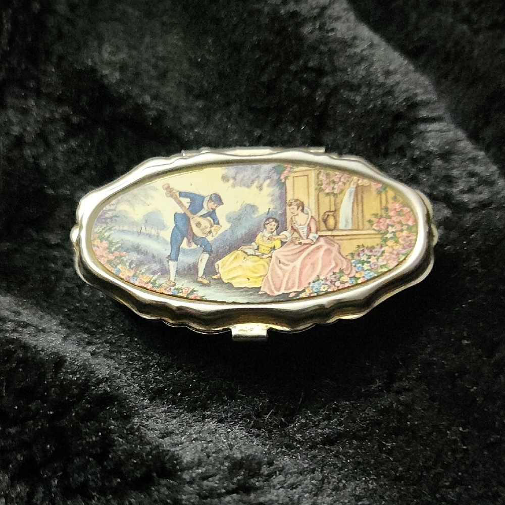Vintage Oval Enamel Pill Bo  with Romantic Scene